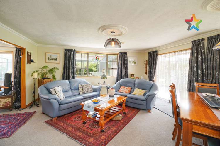 73 Black Road Otatara_14