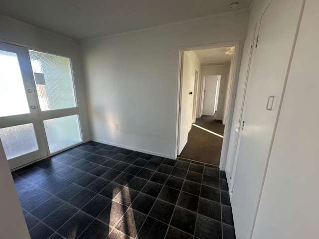 47 Kingsley Drive 10480_4