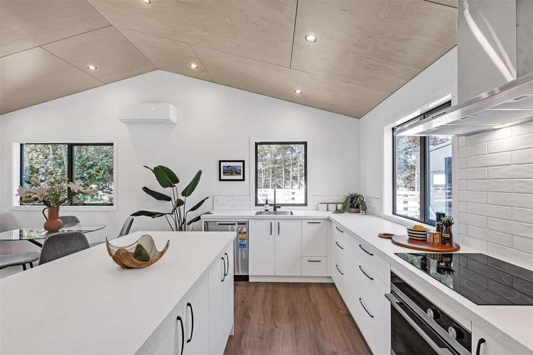 300 Two Chain Road Burnham_6