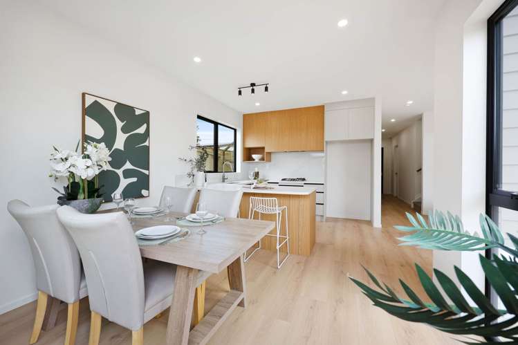 12B Butley Drive Farm Cove_10
