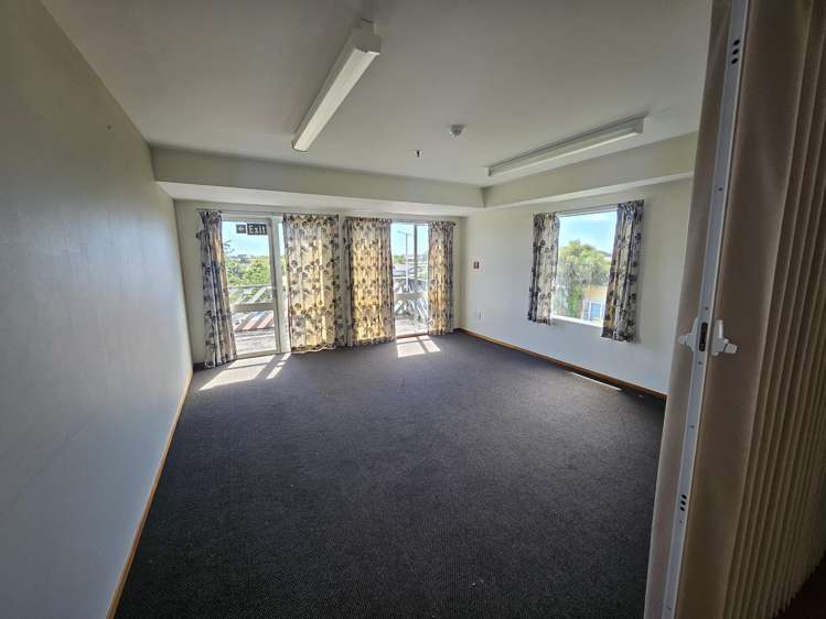 20 Threadneedle Street Greymouth_11