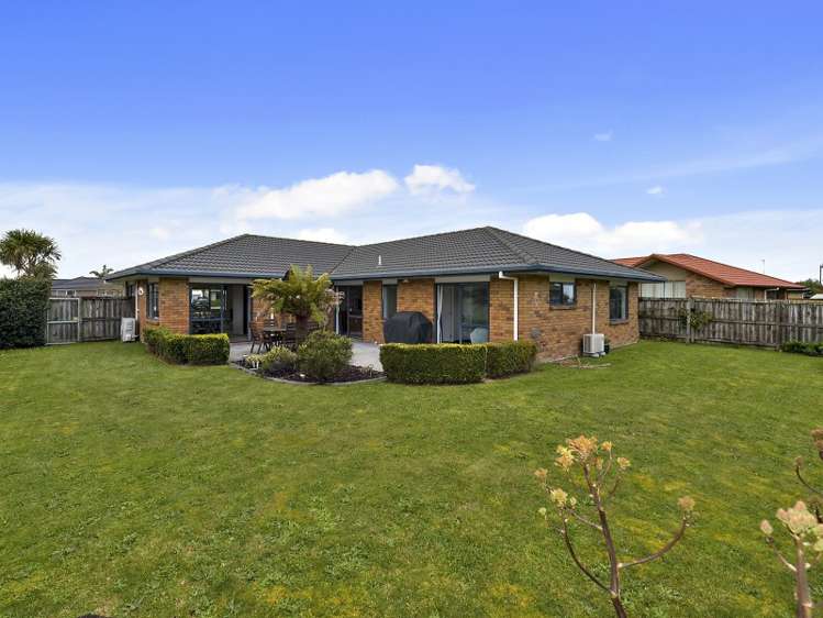 8 Sandowne Close Rototuna North_20