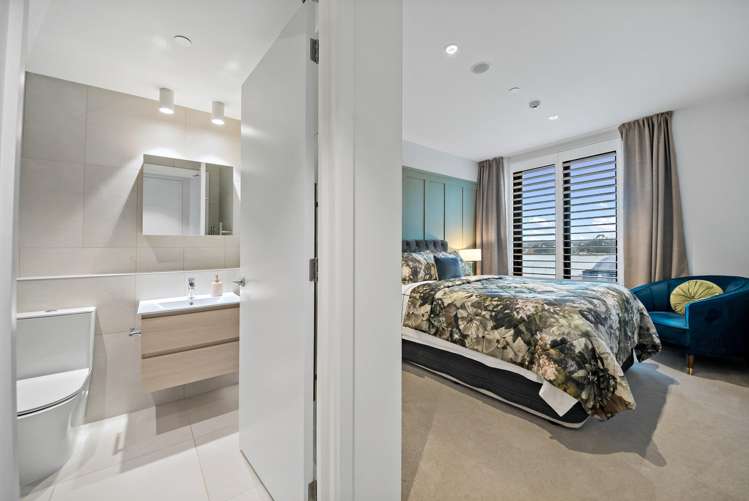 203/45 Hudson Bay Road_5