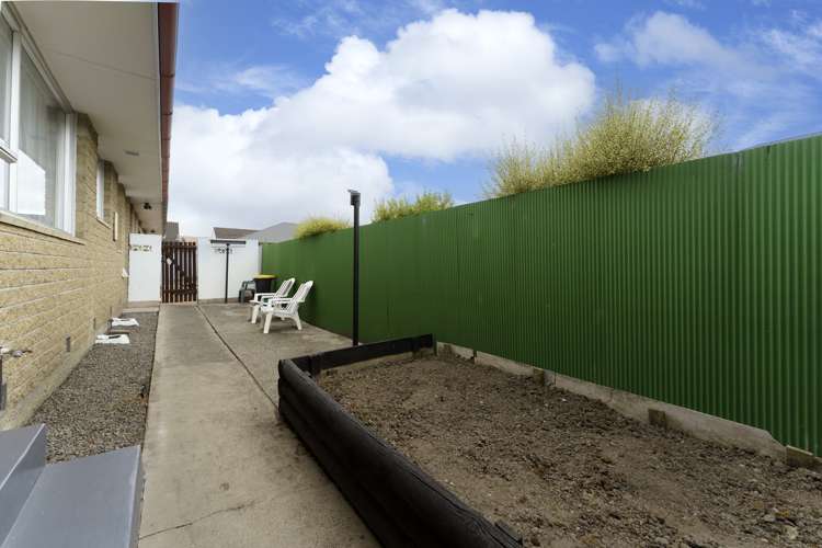 2/2 Tuckers Road Redwood_12