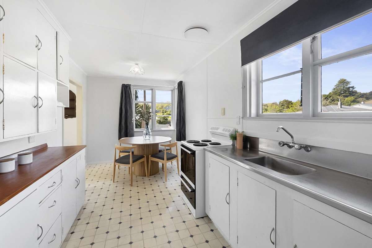 44 Glenpark Avenue_3