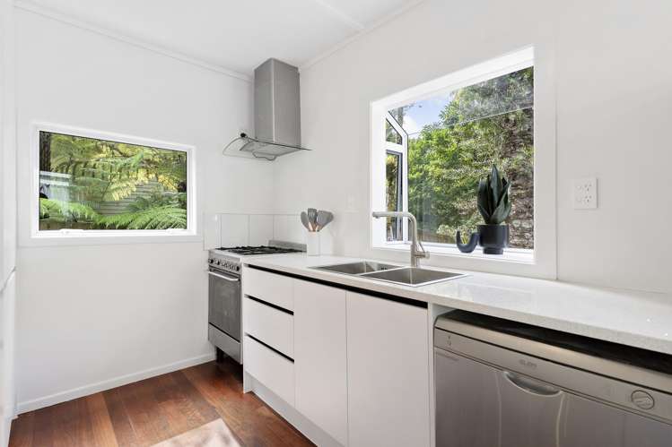 56 Sylvan Valley Avenue Titirangi_7