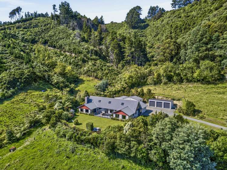 25 Hanawera Ridge Road Manakau_35