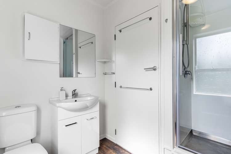 2/10 Don Croot Street Morningside_8