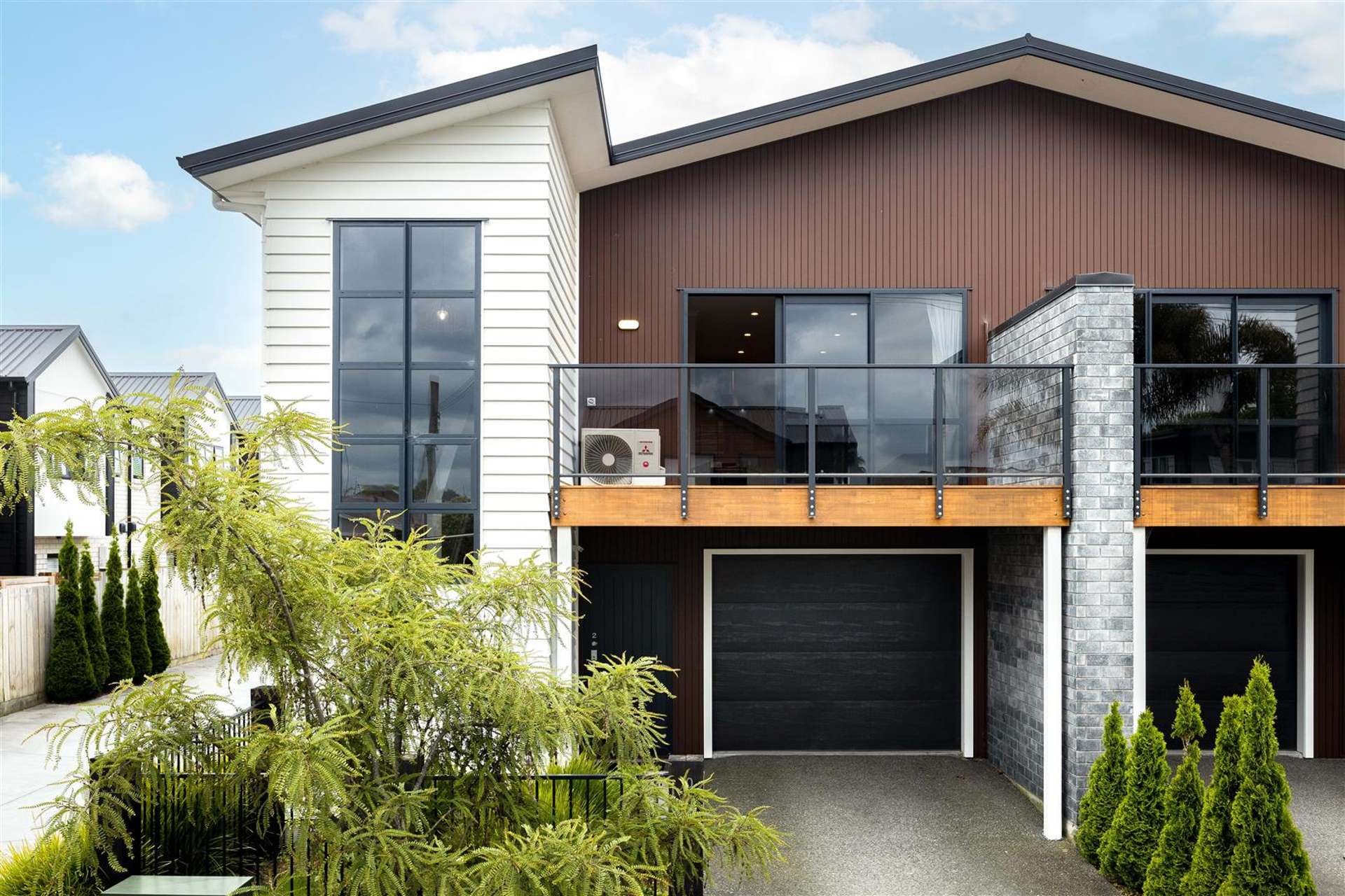 2/10 Charlemont Street Whitiora_0