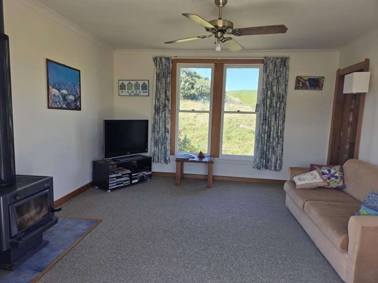 86 Lake Ferry Road_3