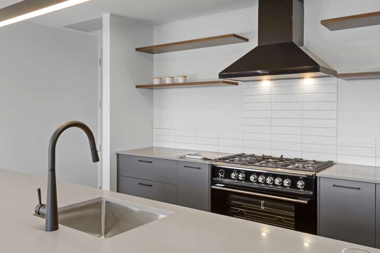 7 Candlesticks Crescent Lincoln_8