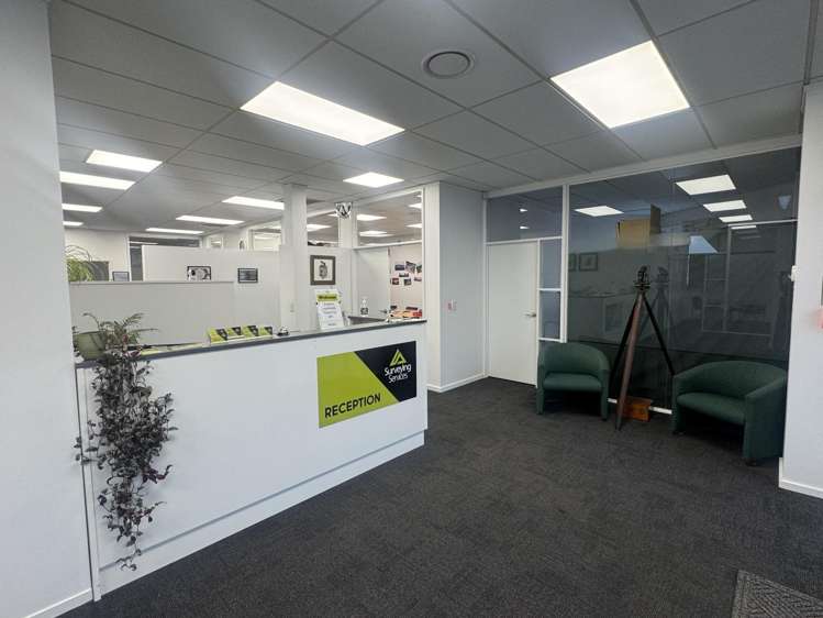 Ground Floor/141 Cameron Road Tauranga Central_2