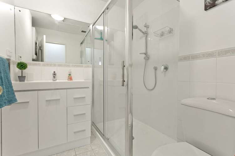 7a/50 Eden Crescent Auckland Central_5