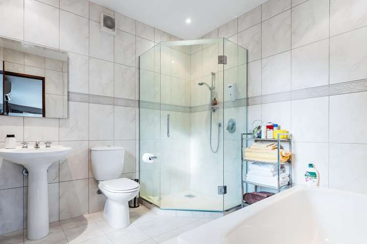 1/52 Harvey Street Waipahihi_16