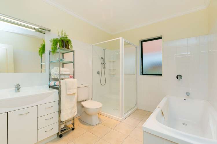 43 Futuna Close Karori_8