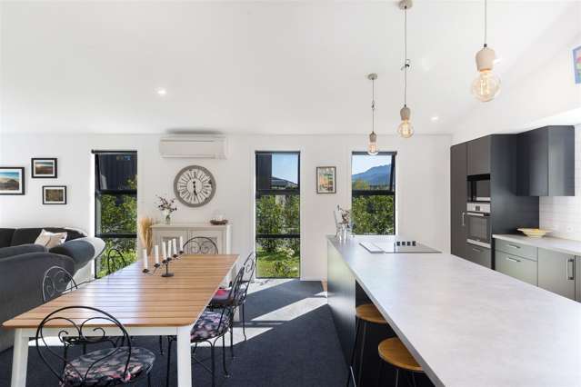 17 Sandford Terrace Lower Shotover_2