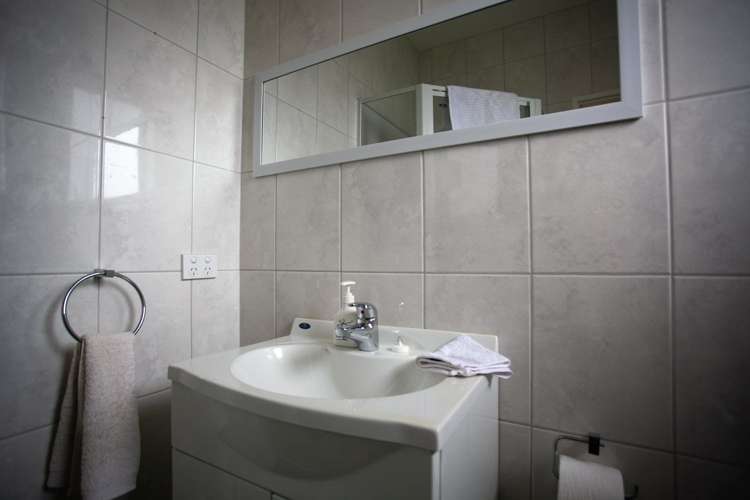 129 Ara-Kotinga Whitford_6