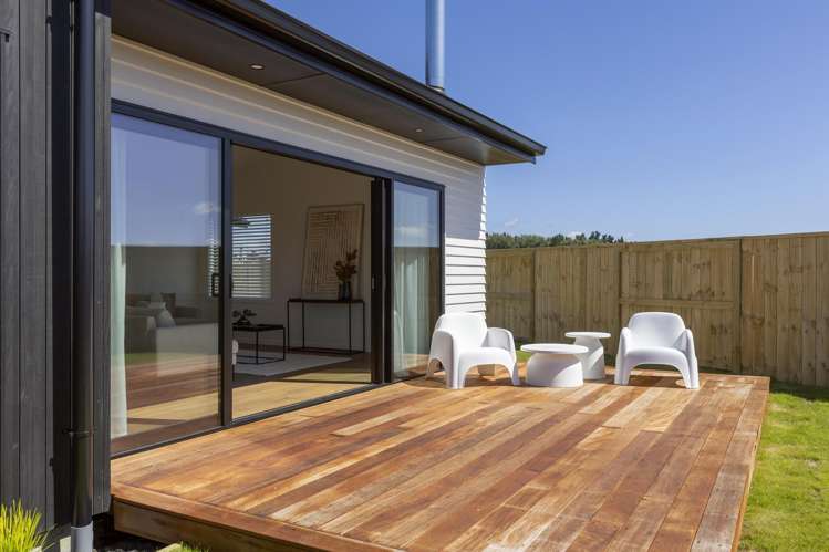 6 Neinei Place Wharewaka_1