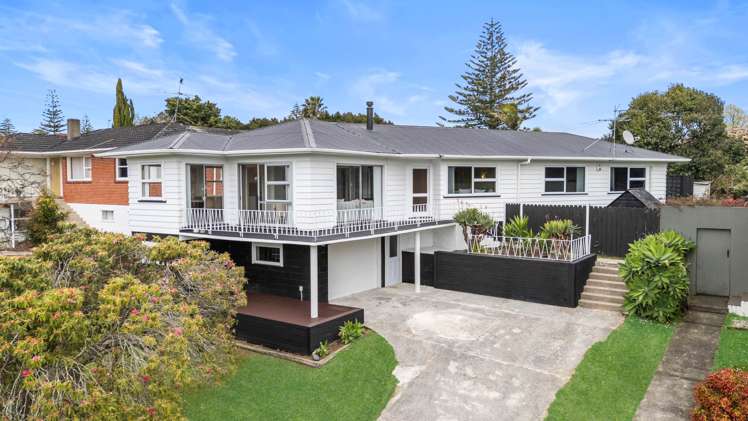 7 Lawrence Crescent Hill Park_4