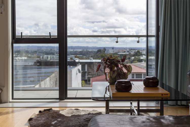 2j/12 Charles Street Mount Eden_8