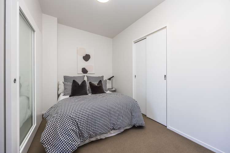 302/10 Flower Street Eden Terrace_6