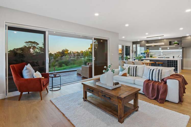 162 Arran Point Parade Orewa_23