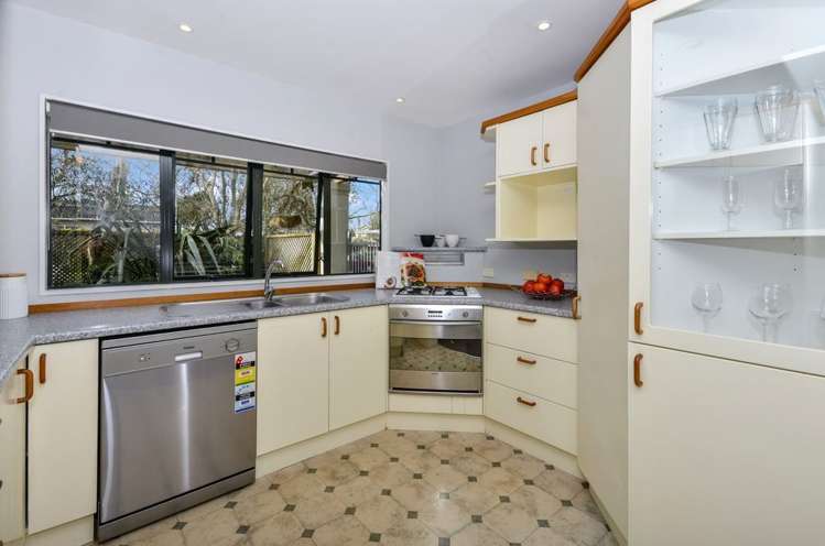 2/96 Eversleigh Road Belmont_18