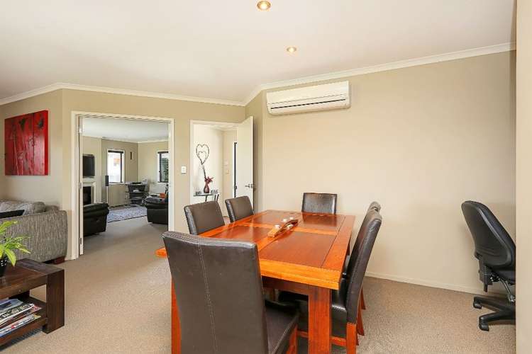 3 Lardon Place Frimley_4