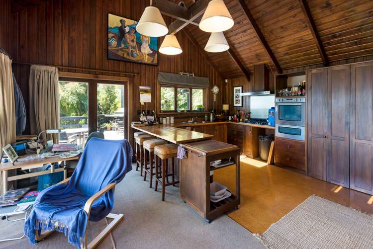 363 Port Underwood Road Whatamango Bay_8