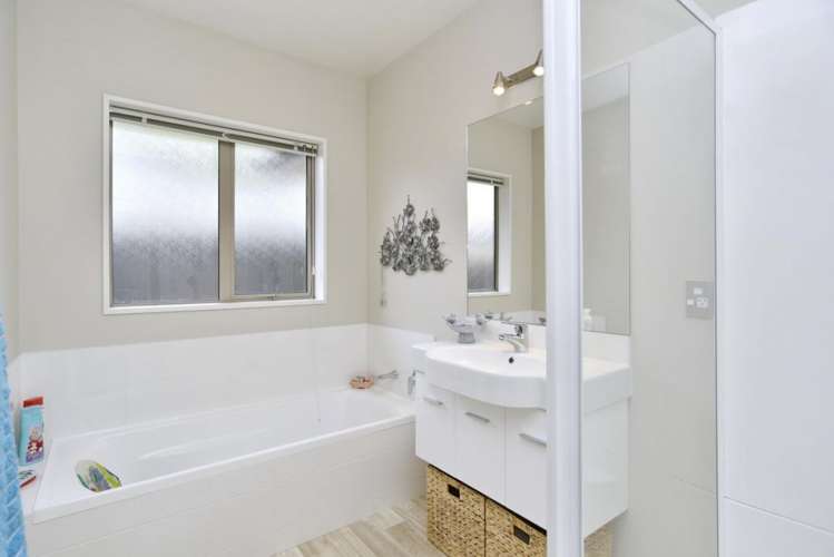 13 Wisteria Lane Rangiora_15