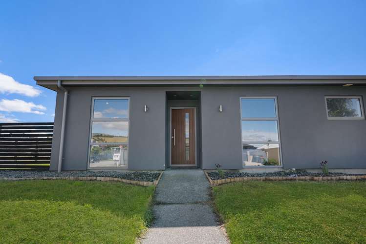 6 Missy Crescent Mount Pisa_23