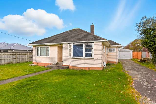 Renovator's dream with subdivision potential