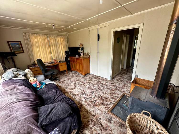 406 Arapito Road Karamea_12