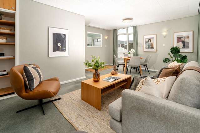 SUNNY ONE-BED GEM WITH GARAGE