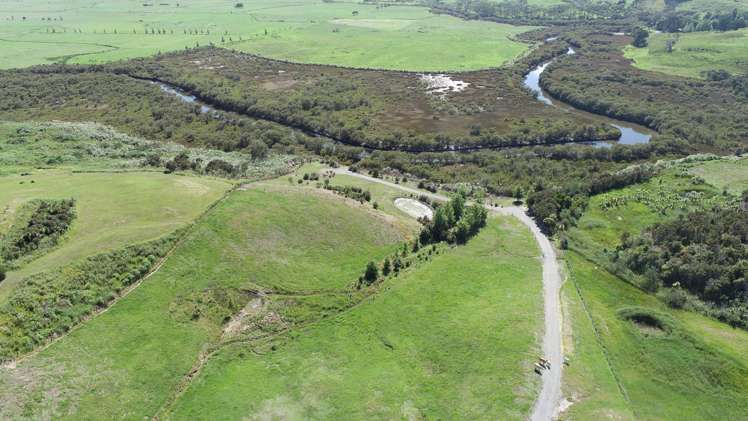 22 Ronas Place Kaingaroa_13