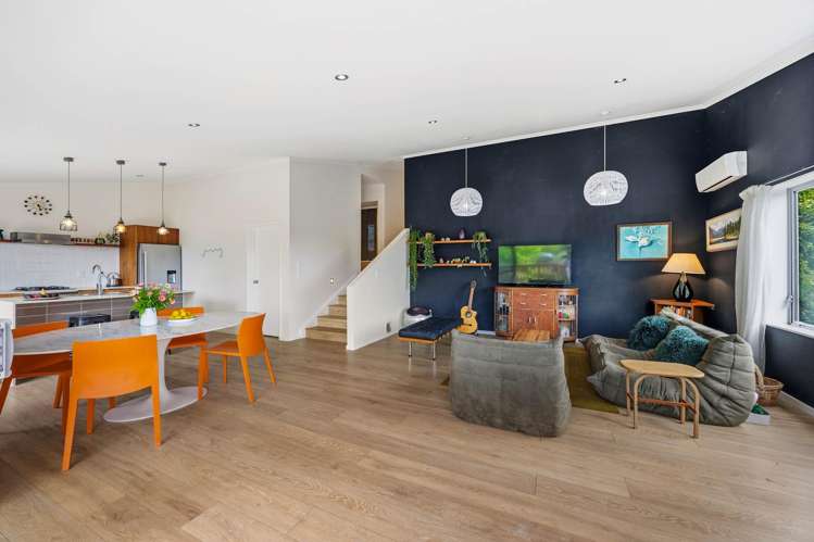 60 Mili Way Ranui_13