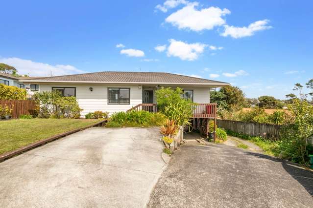 Sunny & Tidy 3 Bedroom Standalone Home