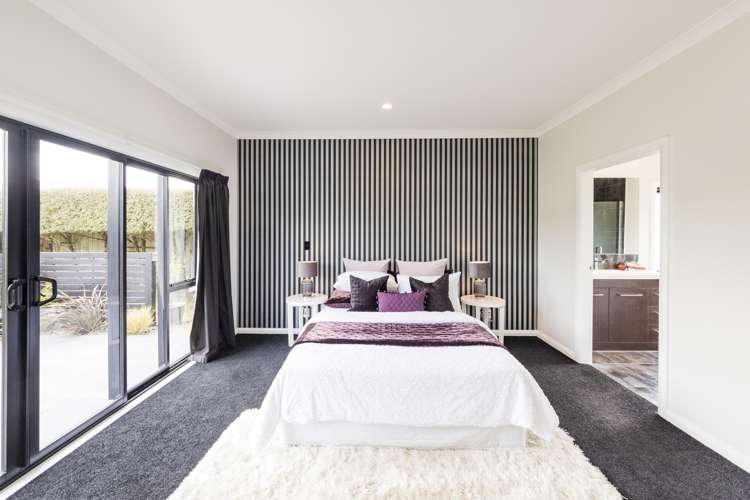 6 Manhattan Court Kelvin Grove_13