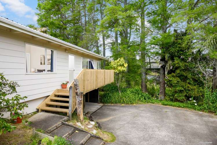 1/216a Moore Street Howick_0