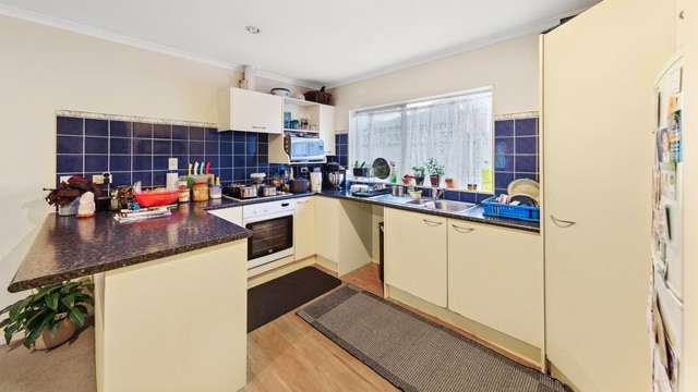 38 Nuneaton Drive Flat Bush_2