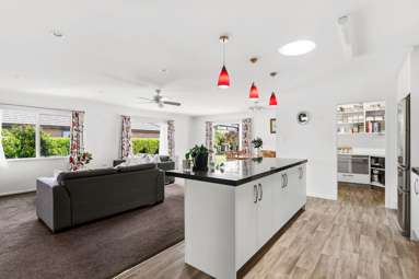 22 West Thompson Street_4