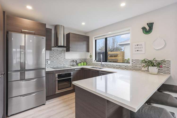 2/57 St Martins Road_0