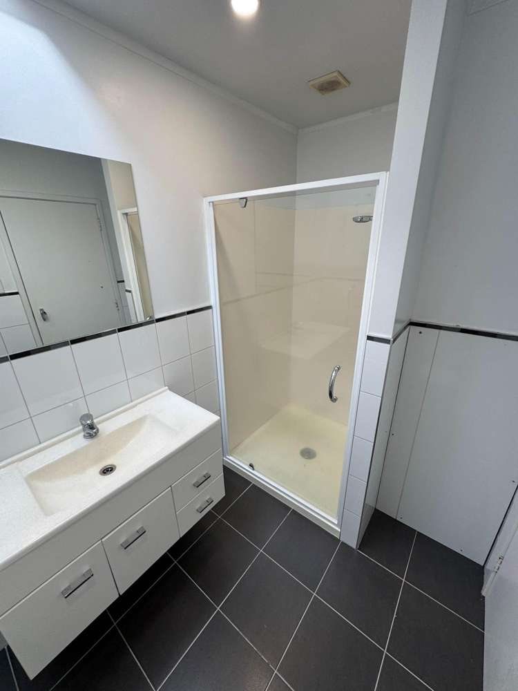 1/32 Thatcher Street Mission Bay_11