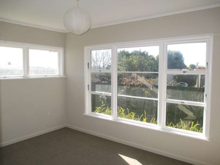 13 Scott Avenue Hamilton East_6