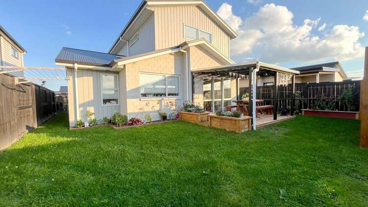 37 Ogilvie Avenue 1053_10