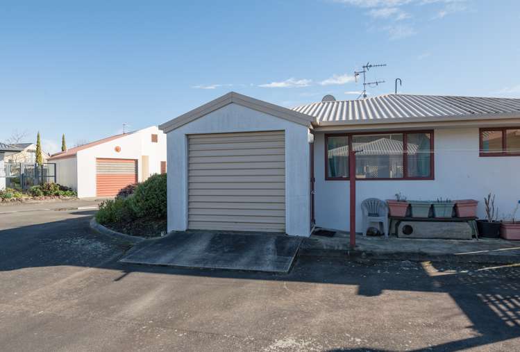 5 Hawthorn Way Richmond_16