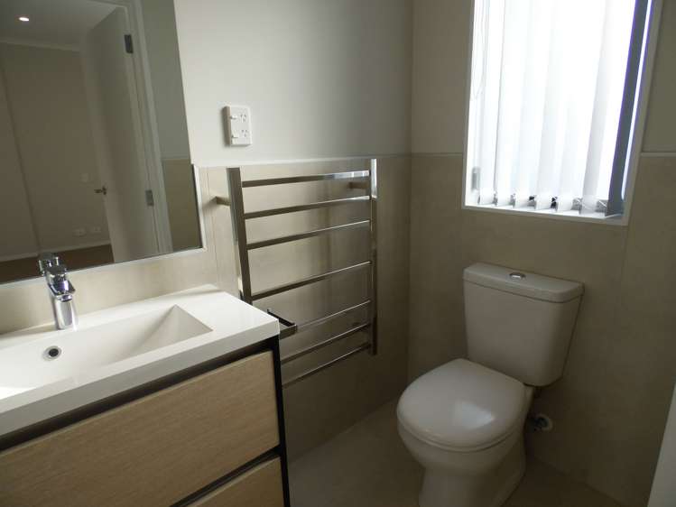 32 Wallace Road Hobsonville_10