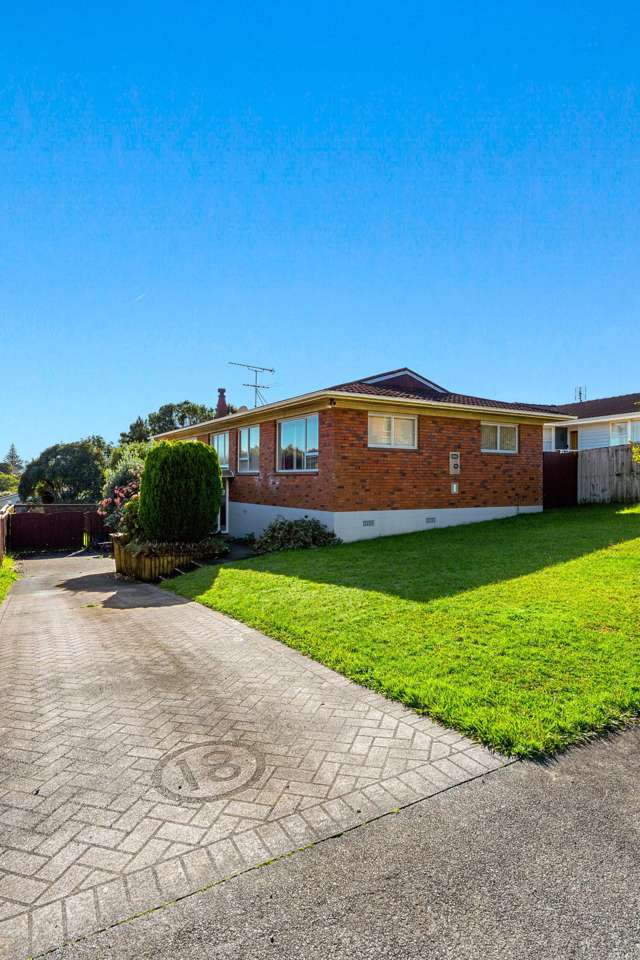 Brick house with freehold 675 sqm in quiet street