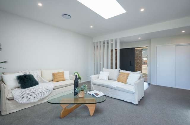 7 Hill Tops Way Stoke_4