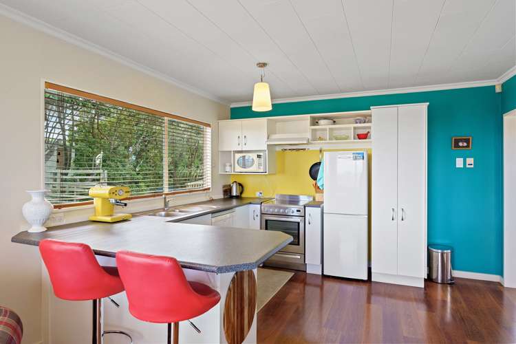 22 Marine Parade Otaki Beach_9